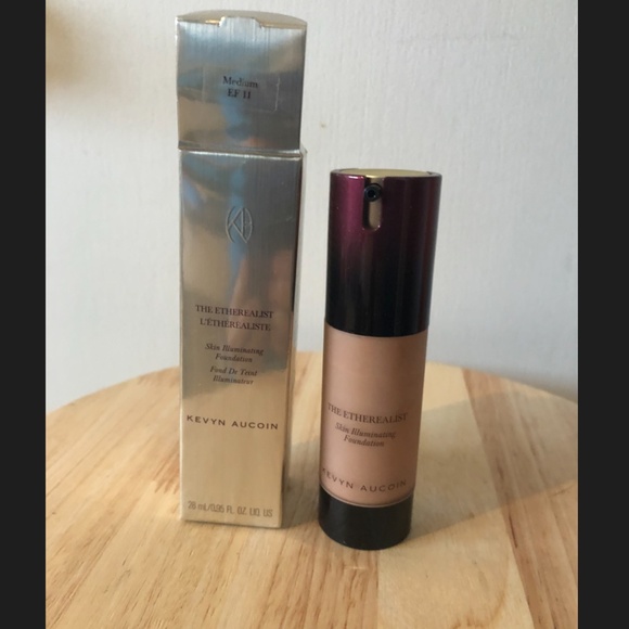 Kevyn Aucoin The Etherealist Foundation Medium EF new in box - Picture 2 of 9